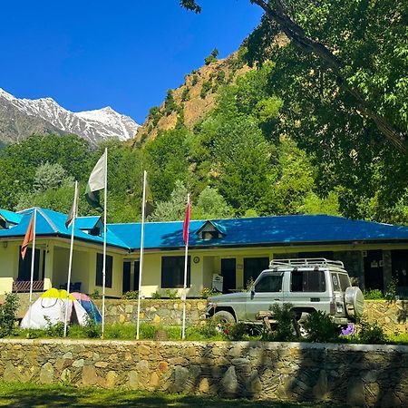 Chitral Inn Resort ภายนอก รูปภาพ