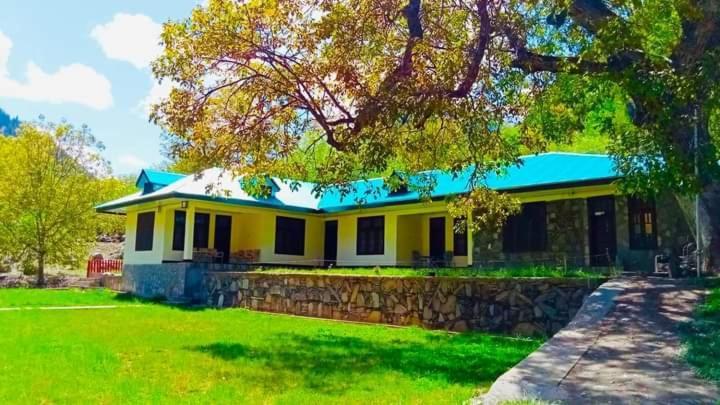 Chitral Inn Resort ภายนอก รูปภาพ
