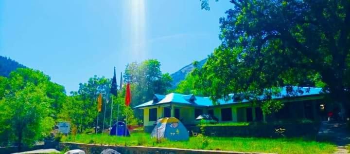 Chitral Inn Resort ภายนอก รูปภาพ